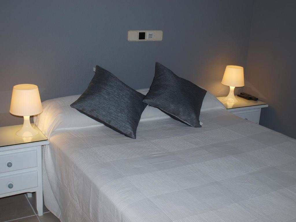 Hostal El Parque San Martín de la Vega Buitenkant foto